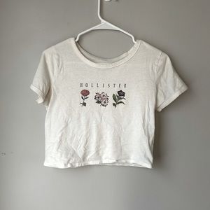 Hollister White Floral Cropped Printed Short Sleeve Tee